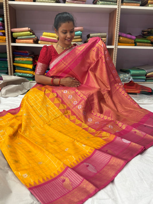 Premium Gadwal with mugu design