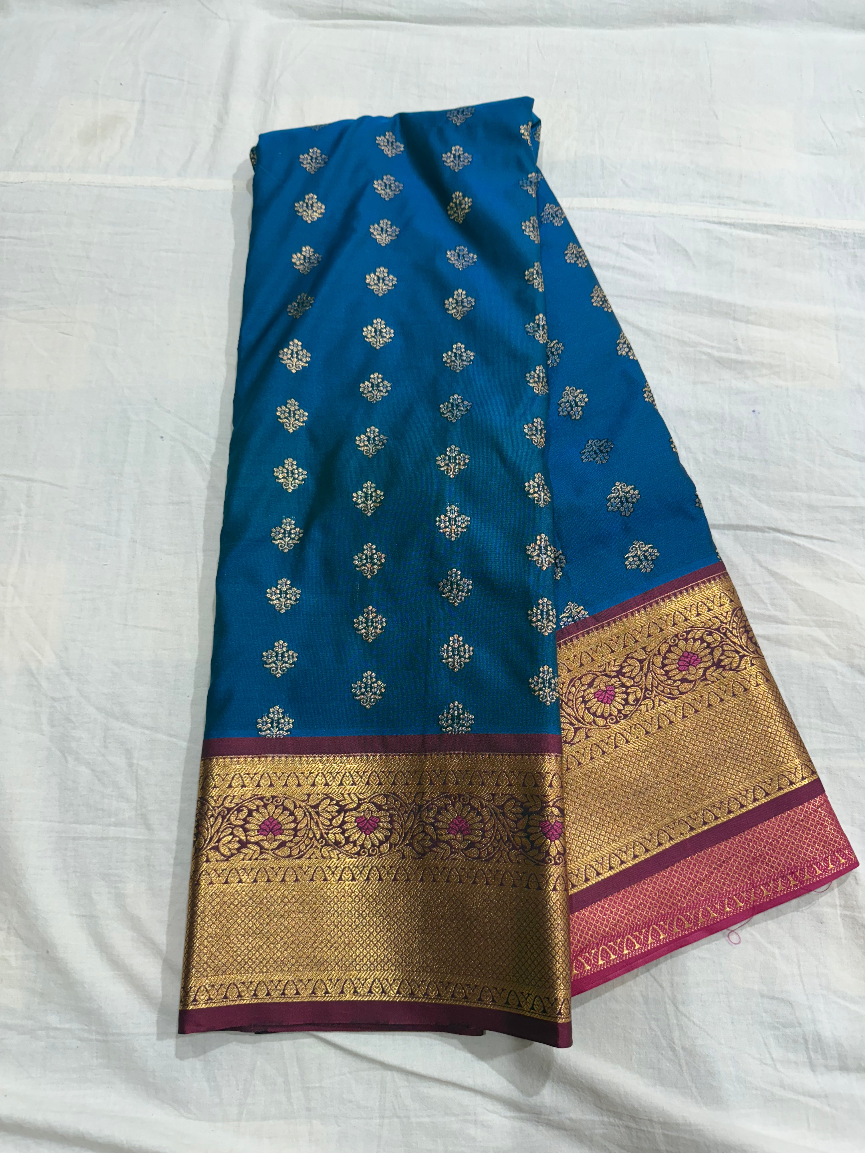 Semi Gadwal small border