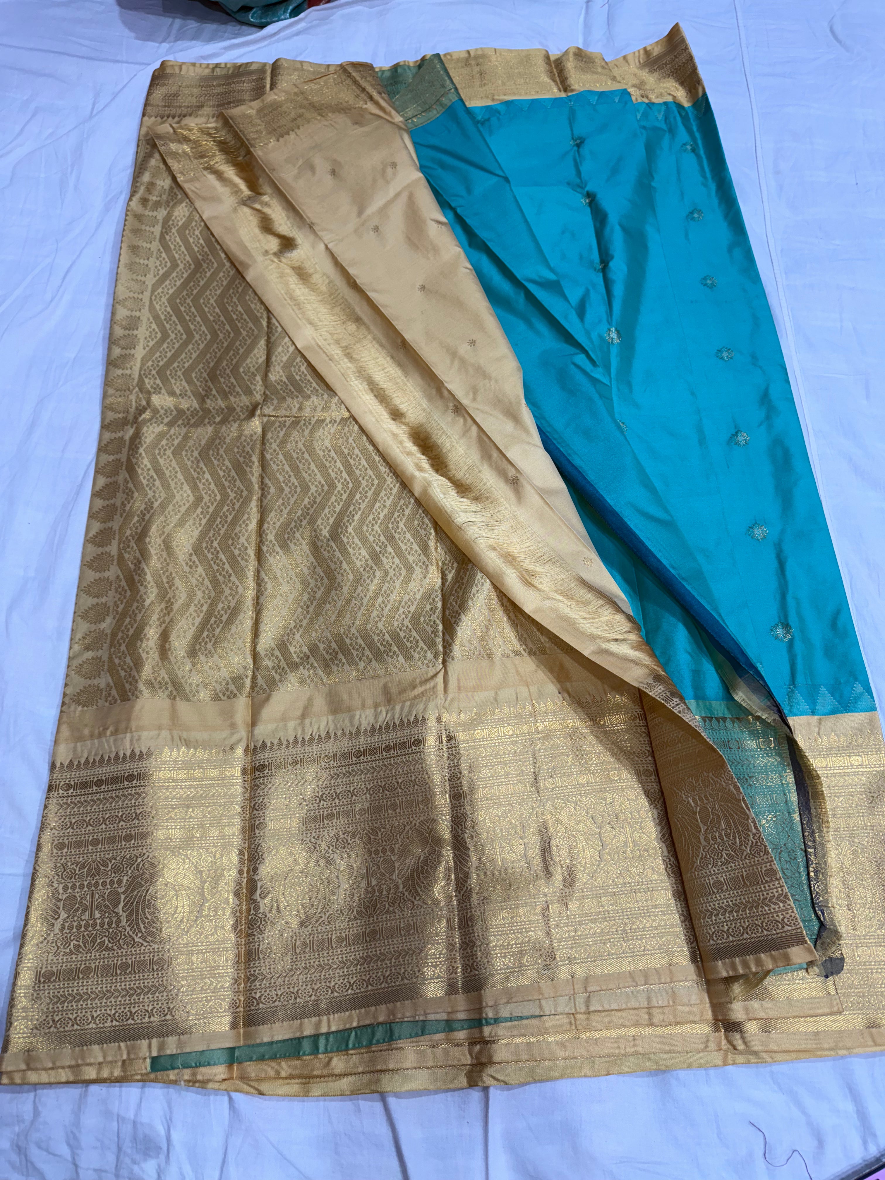 Semi Gadwal big border